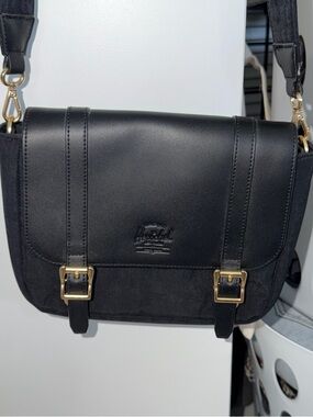 Herschel Black Cross Over Bag